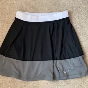 NWT NIKE TENNIS SKIRT